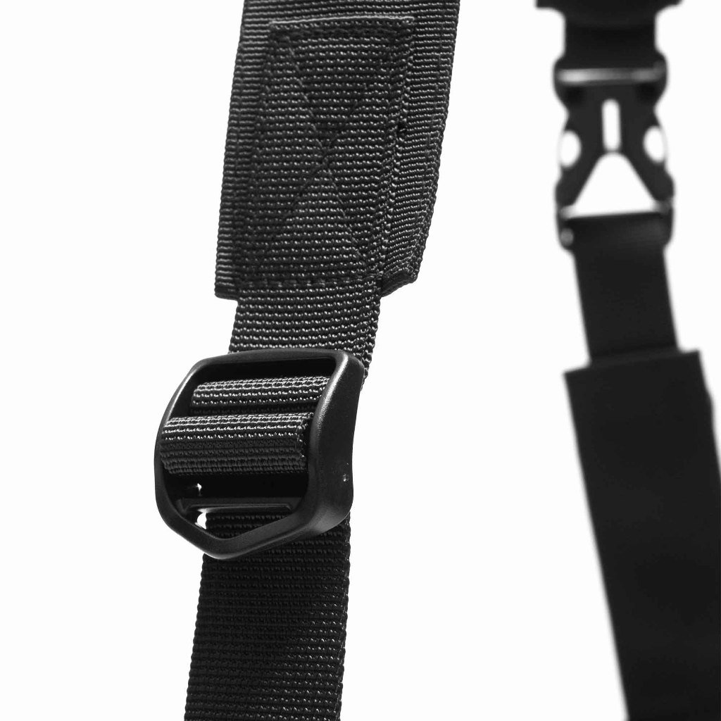 VALTA - VECTOR SLING BAG - BLACK - Image 7